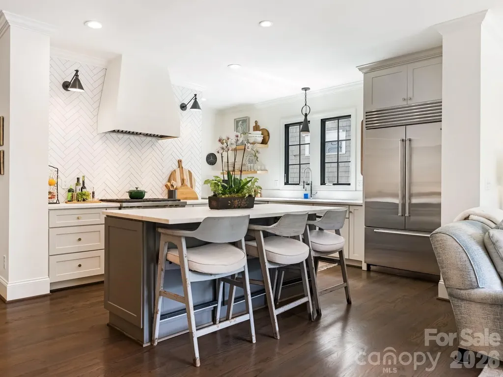 2116 Midwood Place Charlotte NC 28205