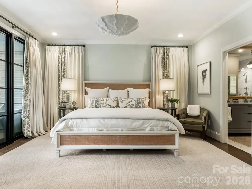 2116 Midwood Place Charlotte NC 28205