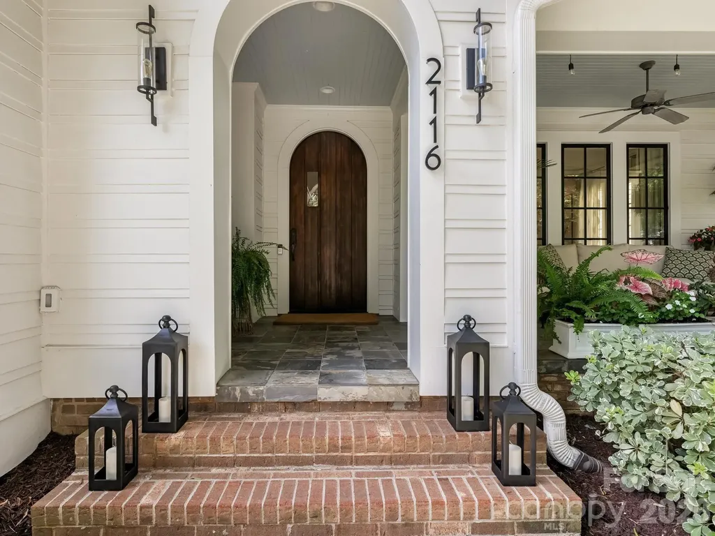 2116 Midwood Place Charlotte NC 28205