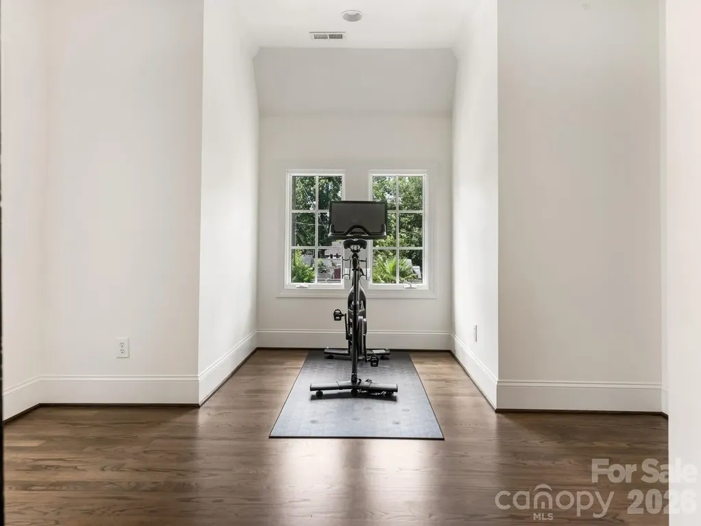 2116 Midwood Place Charlotte NC 28205
