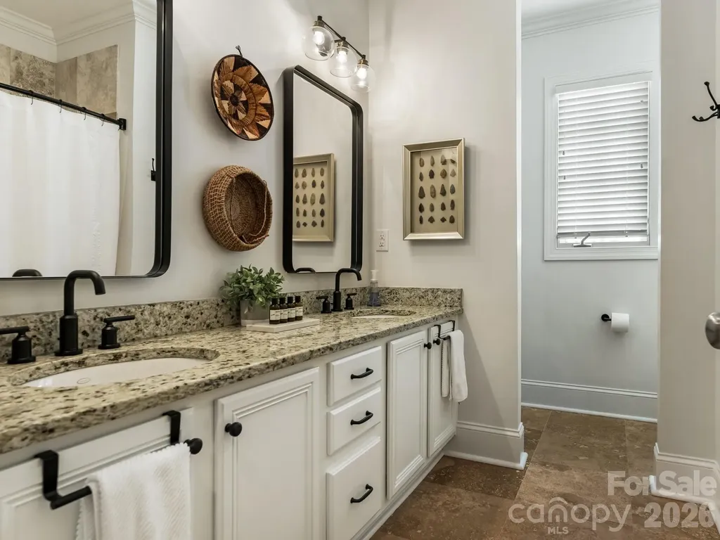 2116 Midwood Place Charlotte NC 28205