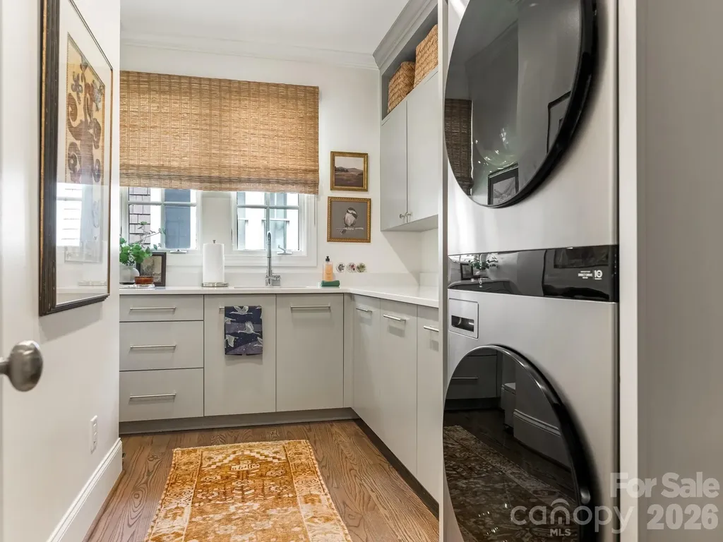 2116 Midwood Place Charlotte NC 28205