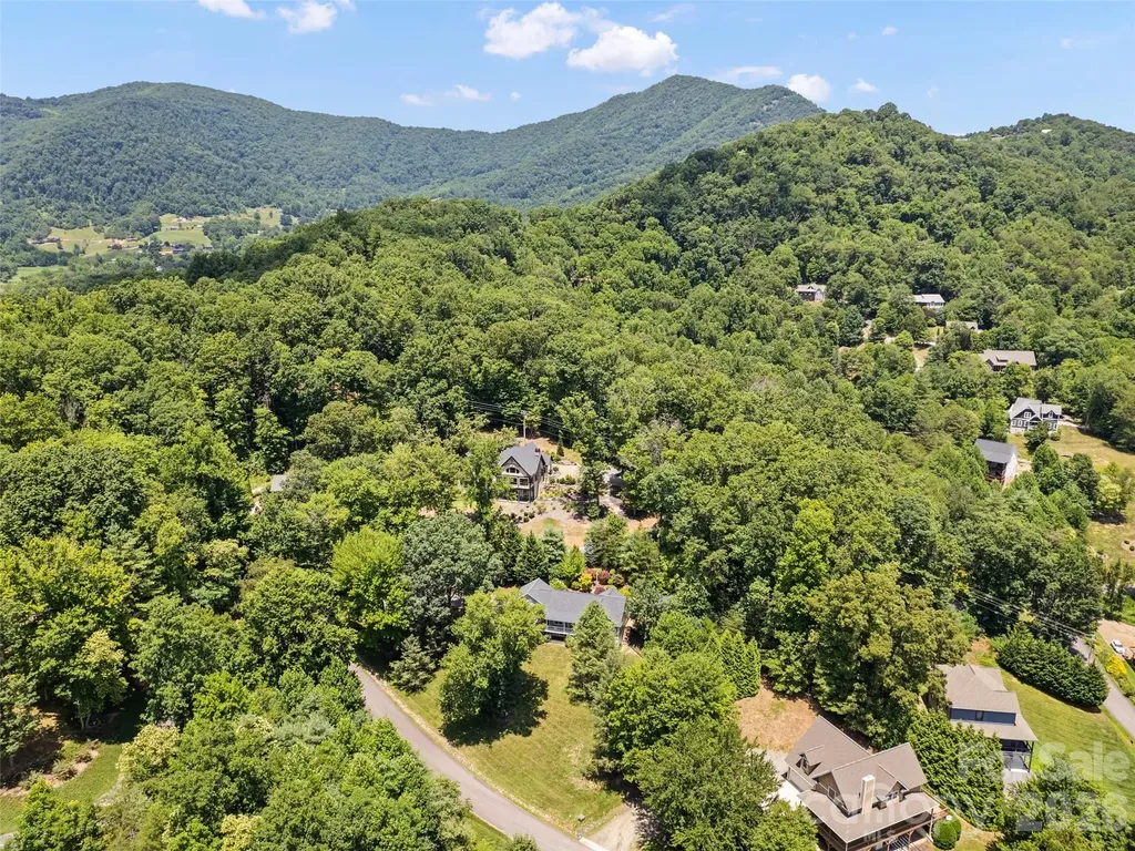 4 Leisure Wood Drive Canton NC 28716