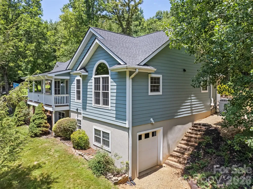 4 Leisure Wood Drive Canton NC 28716