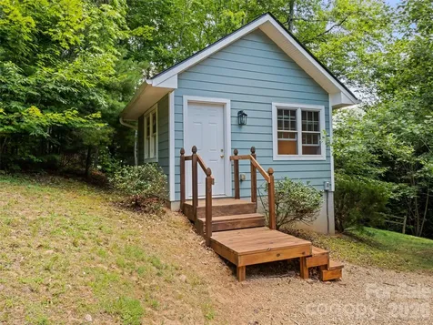 4 Leisure Wood Drive Canton NC 28716