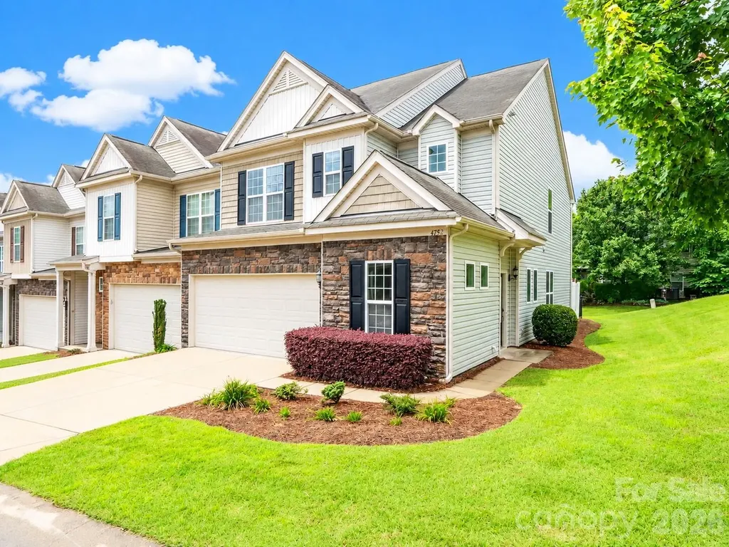 4752 Mount Royal Lane Charlotte NC 28210