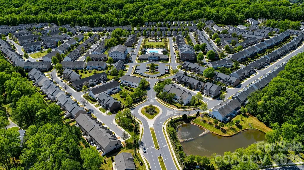 4752 Mount Royal Lane Charlotte NC 28210