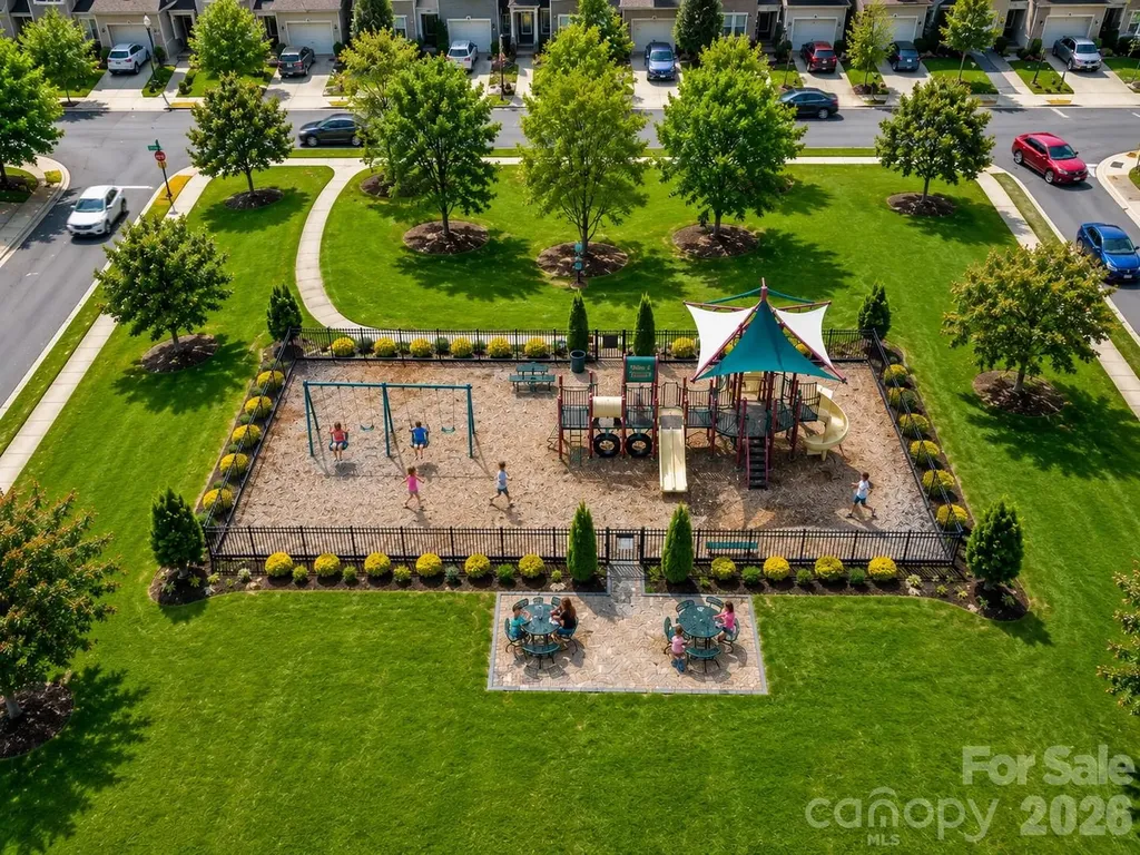 4752 Mount Royal Lane Charlotte NC 28210