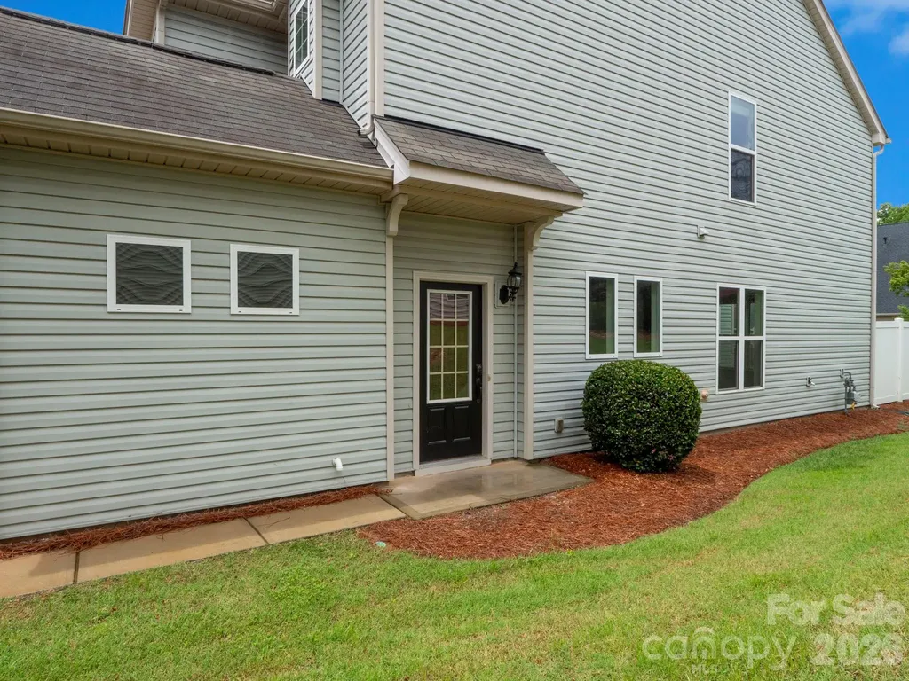 4752 Mount Royal Lane Charlotte NC 28210