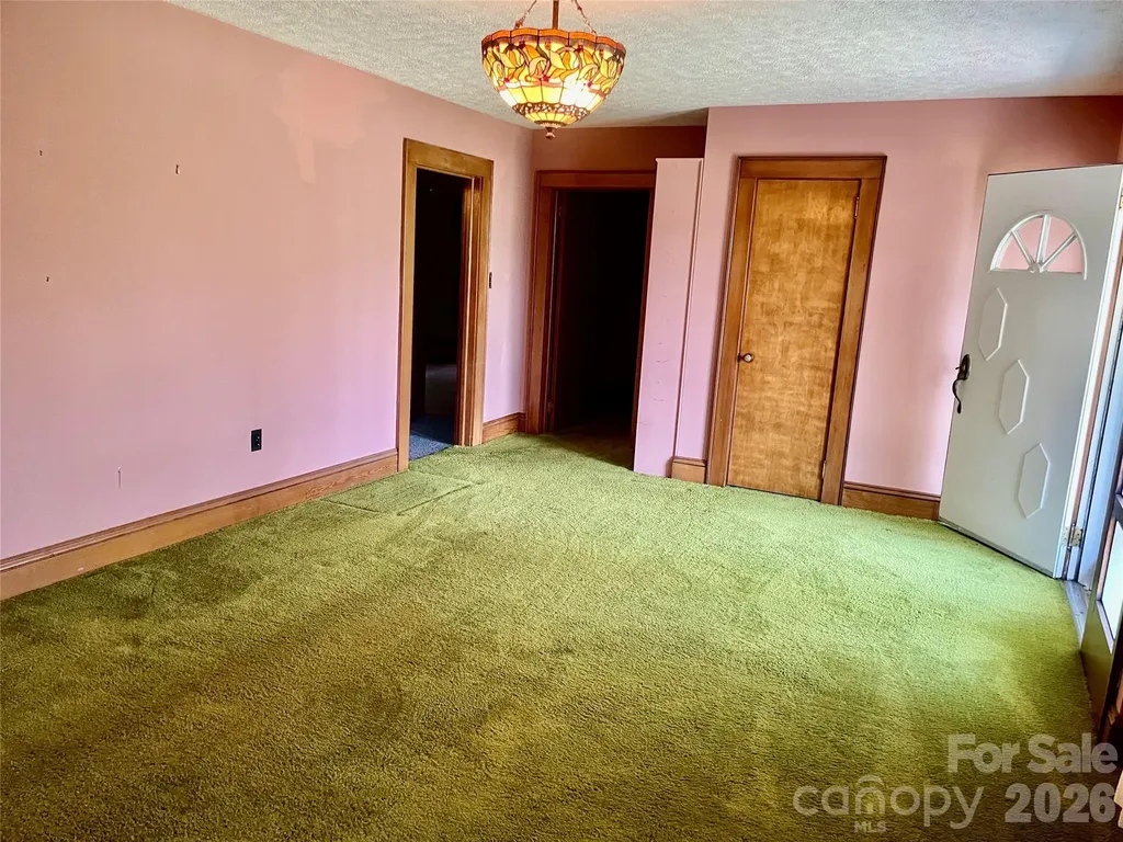 1099 Amherst Road Morganton NC 28655
