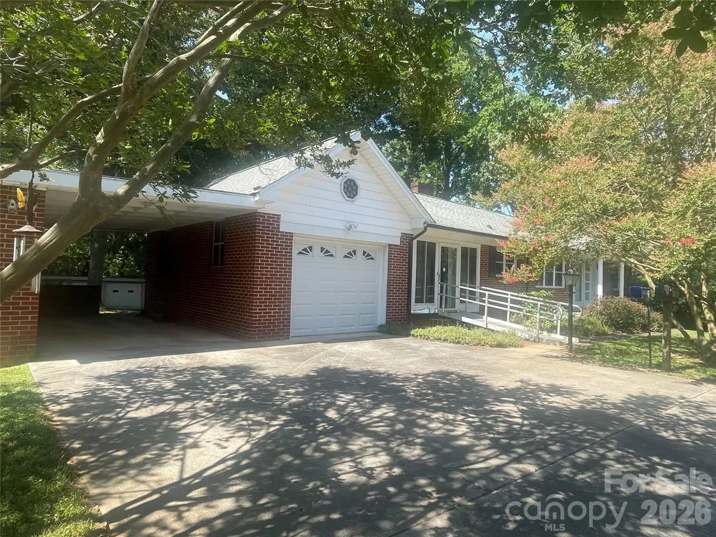 1099 Amherst Road Morganton NC 28655