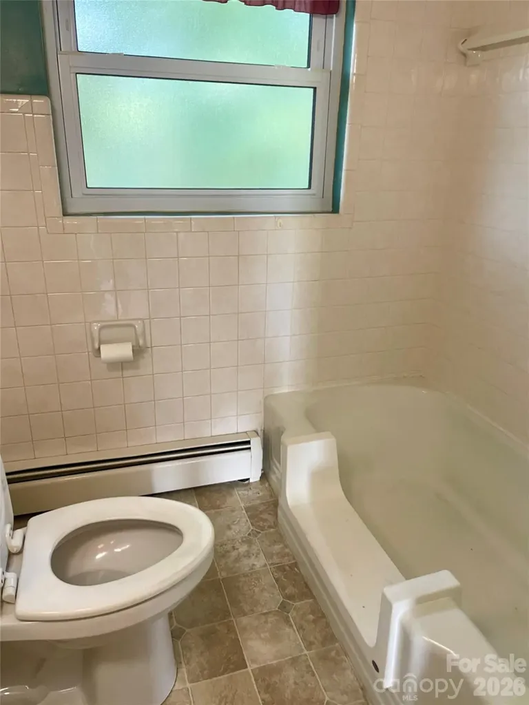 1099 Amherst Road Morganton NC 28655