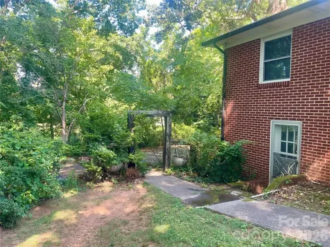 1099 Amherst Road Morganton NC 28655
