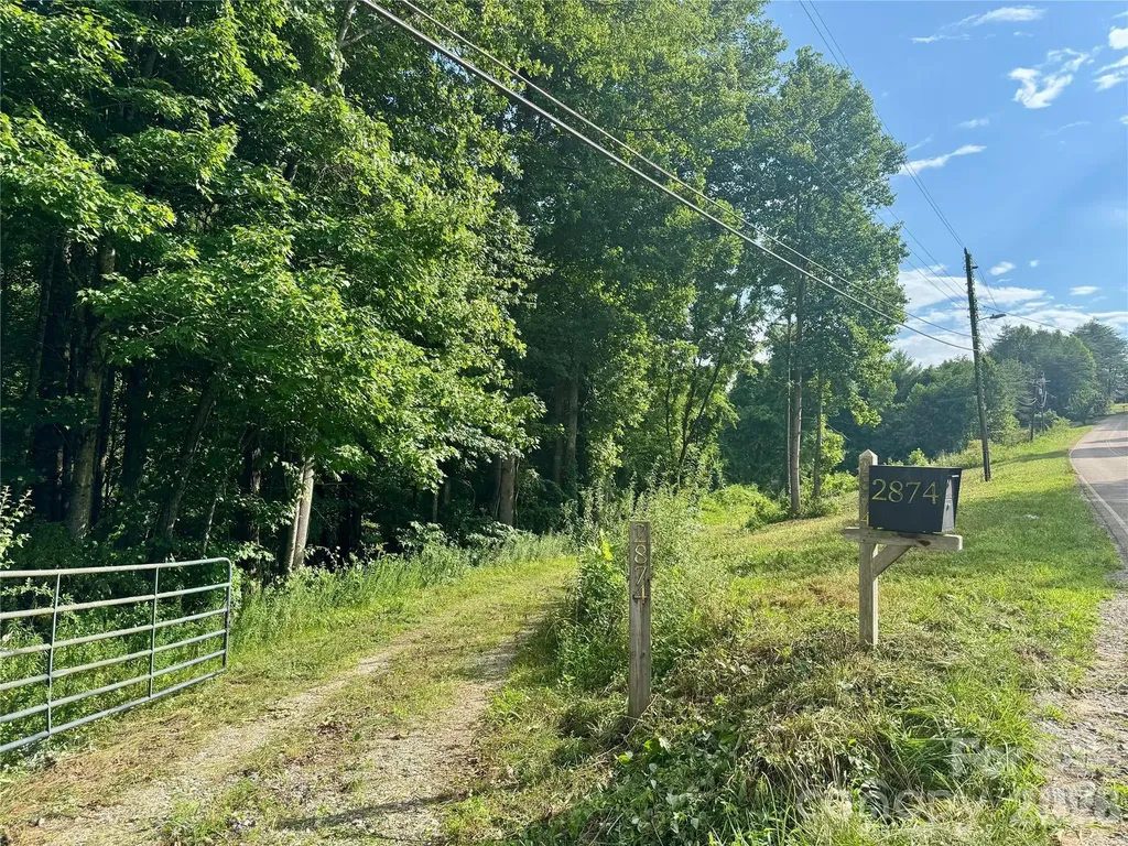2874 Huffman Road Lenoir NC 28645