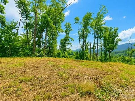 271 Sorrells Cove Road Waynesville NC 28786