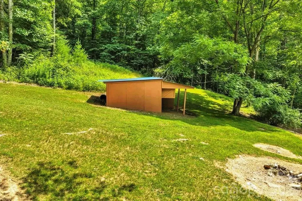 488 Wards Branch Road Sugar Grove NC 28679