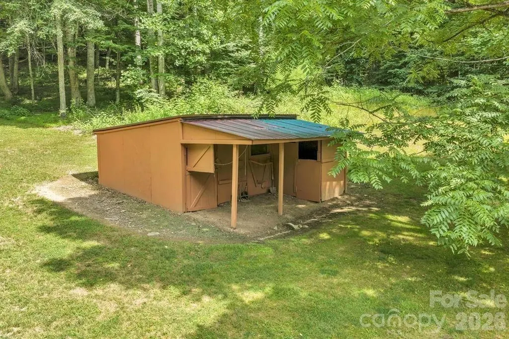488 Wards Branch Road Sugar Grove NC 28679