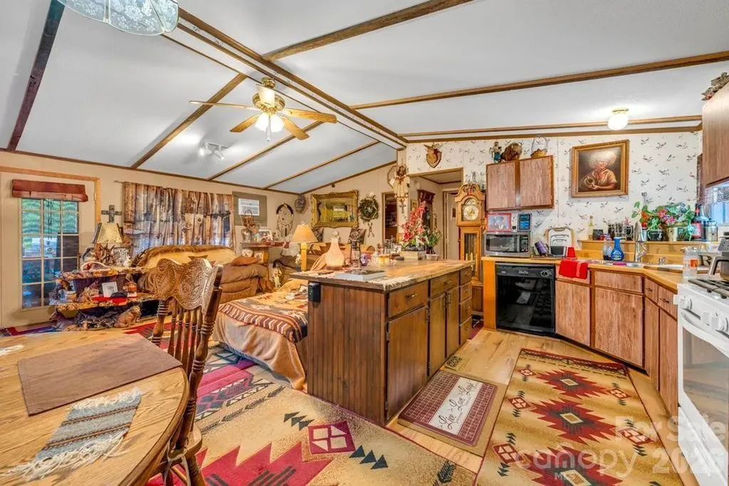 488 Wards Branch Road Sugar Grove NC 28679