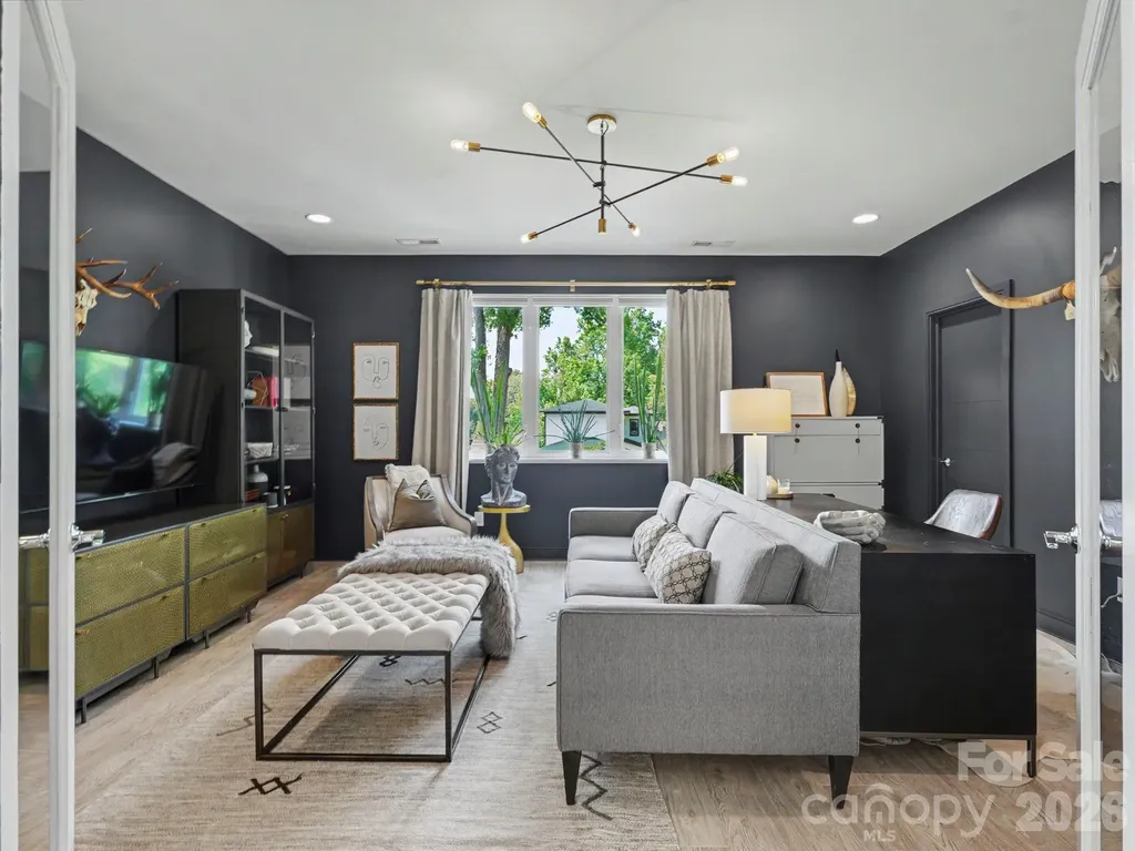 1314 Levy Way Charlotte NC 28205