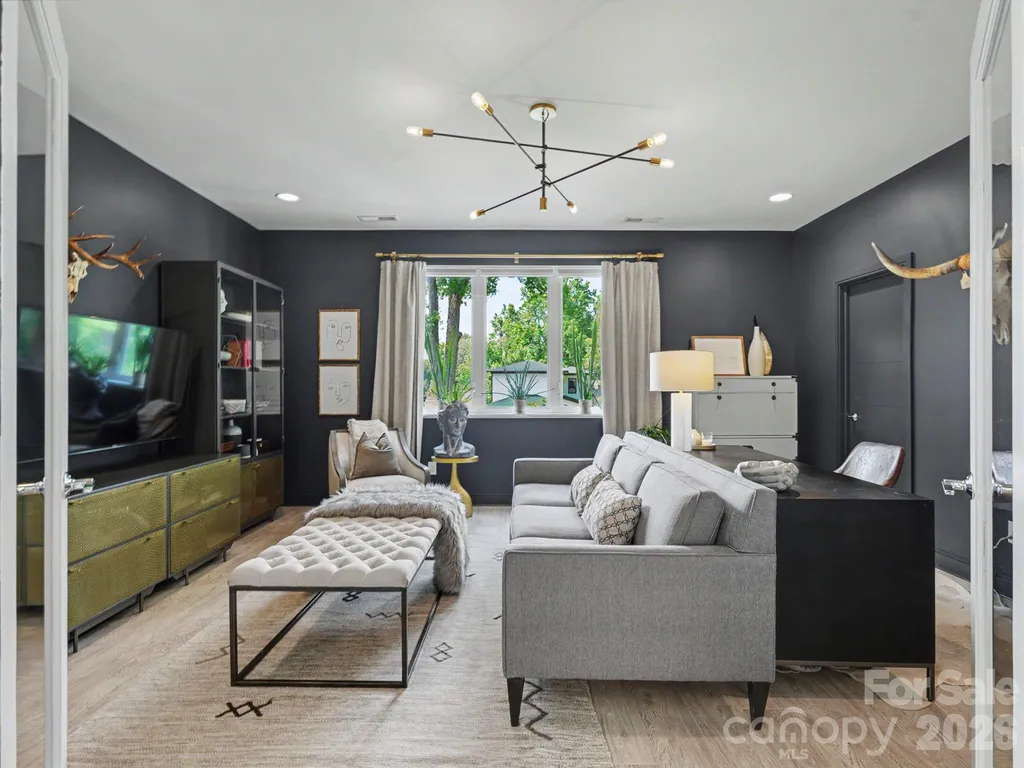 1314 Levy Way Charlotte NC 28205