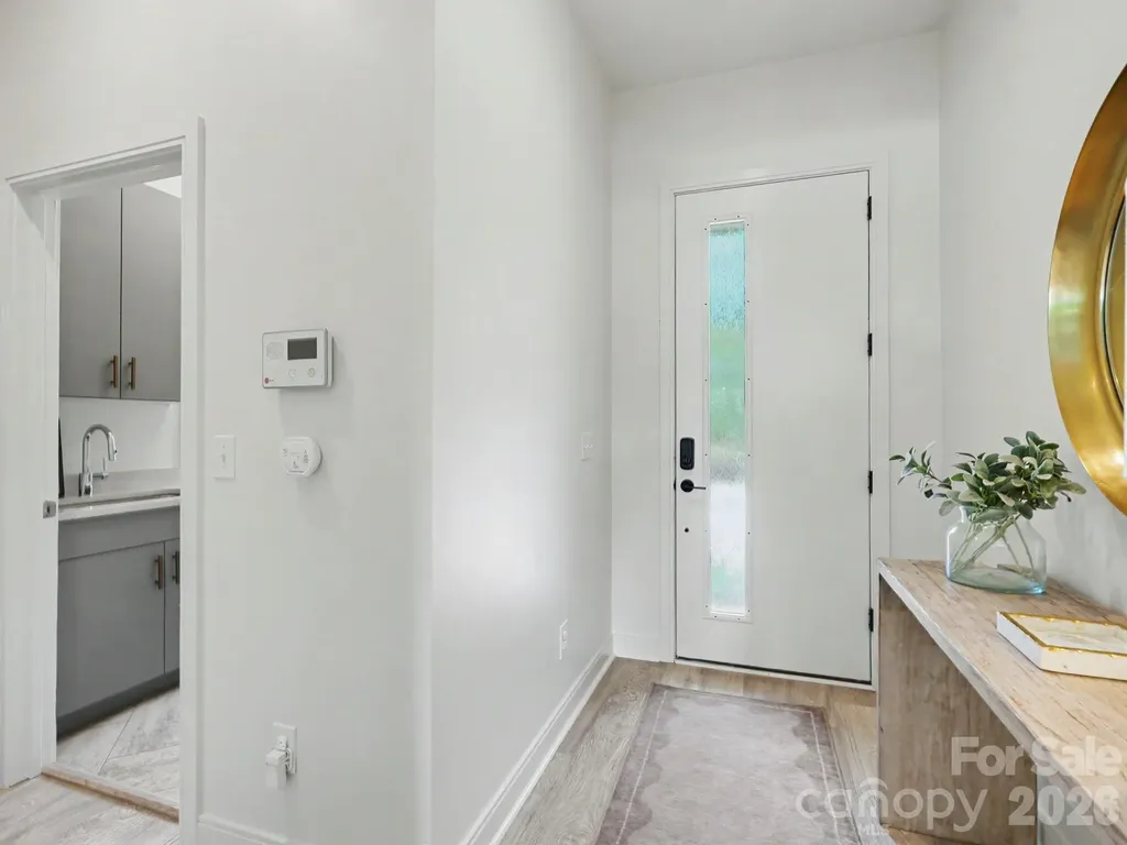 1314 Levy Way Charlotte NC 28205