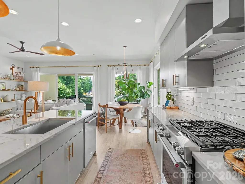 1314 Levy Way Charlotte NC 28205
