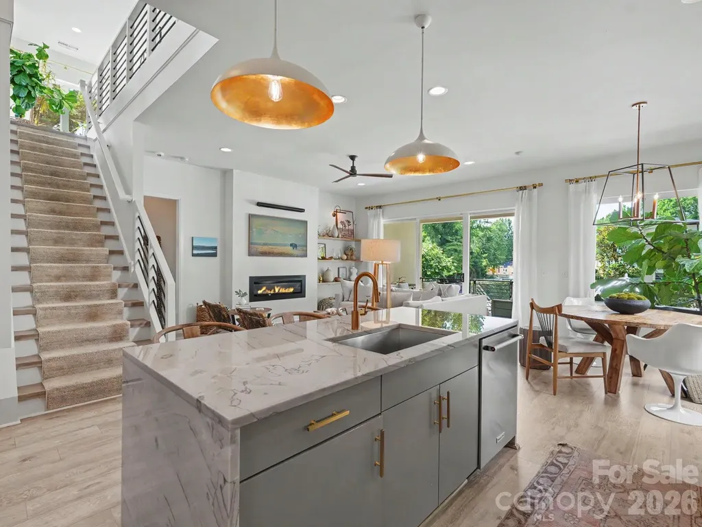 1314 Levy Way Charlotte NC 28205