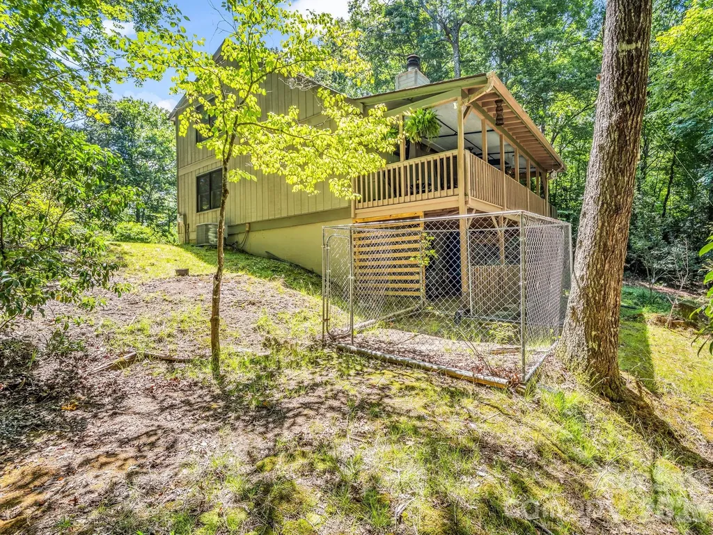 2760 Ugugu Drive Brevard NC 28712