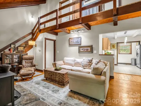 2760 Ugugu Drive Brevard NC 28712