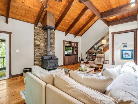 2760 Ugugu Drive Brevard NC 28712