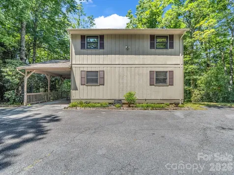 2760 Ugugu Drive Brevard NC 28712