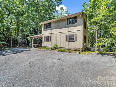 2760 Ugugu Drive Brevard NC 28712