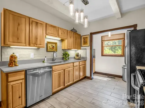 2760 Ugugu Drive Brevard NC 28712