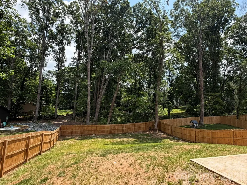 412 N Peterson Street Stanley NC 28164