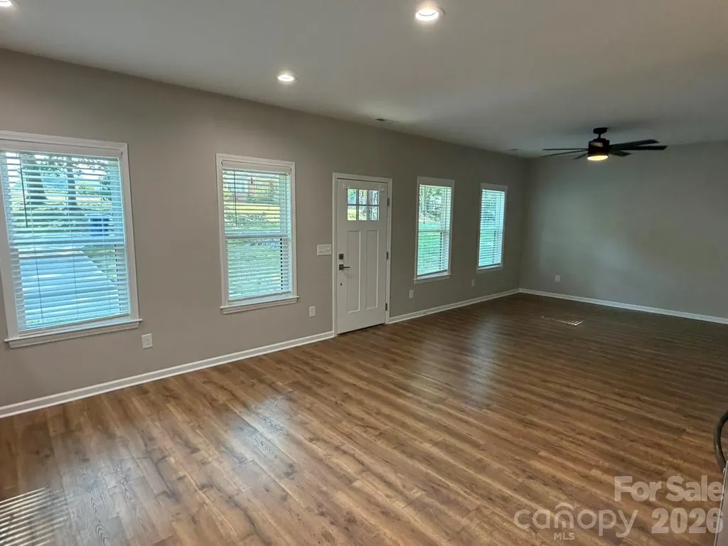 412 N Peterson Street Stanley NC 28164