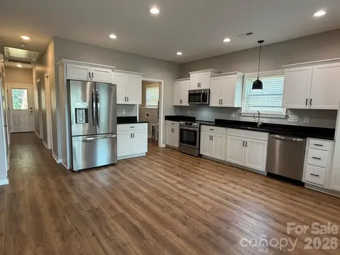 412 N Peterson Street Stanley NC 28164
