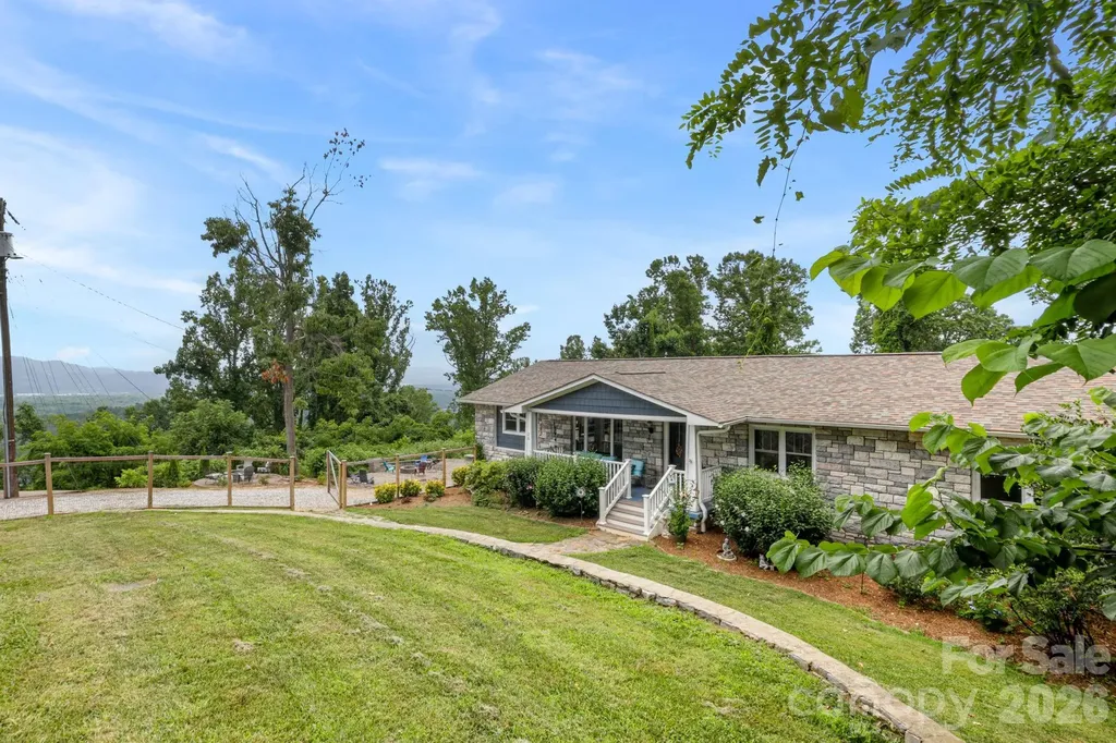 26 Crestwood Drive Arden NC 28704