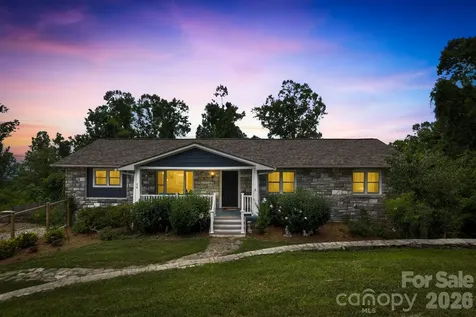 26 Crestwood Drive Arden NC 28704