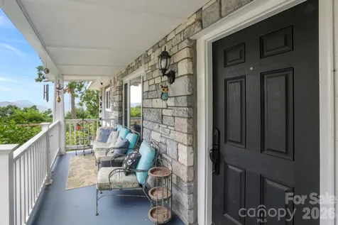 26 Crestwood Drive Arden NC 28704