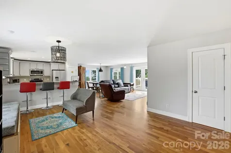26 Crestwood Drive Arden NC 28704