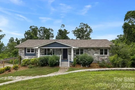 26 Crestwood Drive Arden NC 28704
