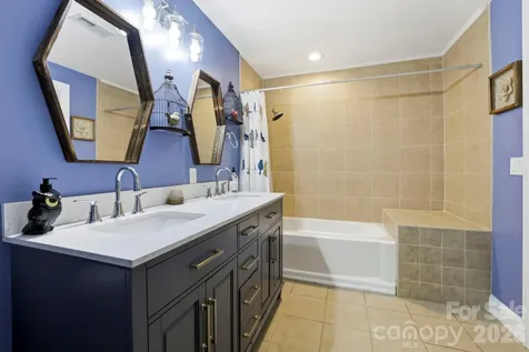 26 Crestwood Drive Arden NC 28704