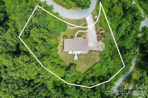 26 Crestwood Drive Arden NC 28704