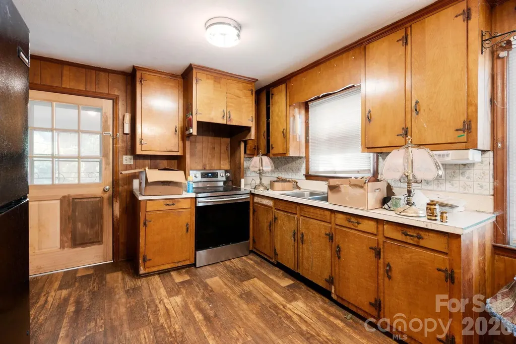 389 Midway Lake Road Mooresville NC 28115