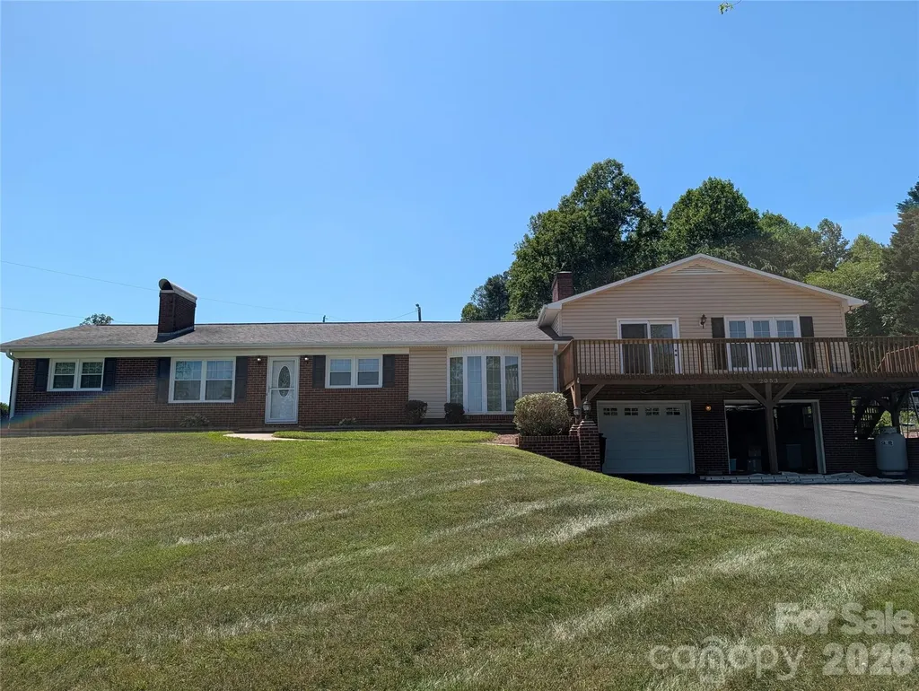 2053 Boiling Springs Road Purlear NC 28665