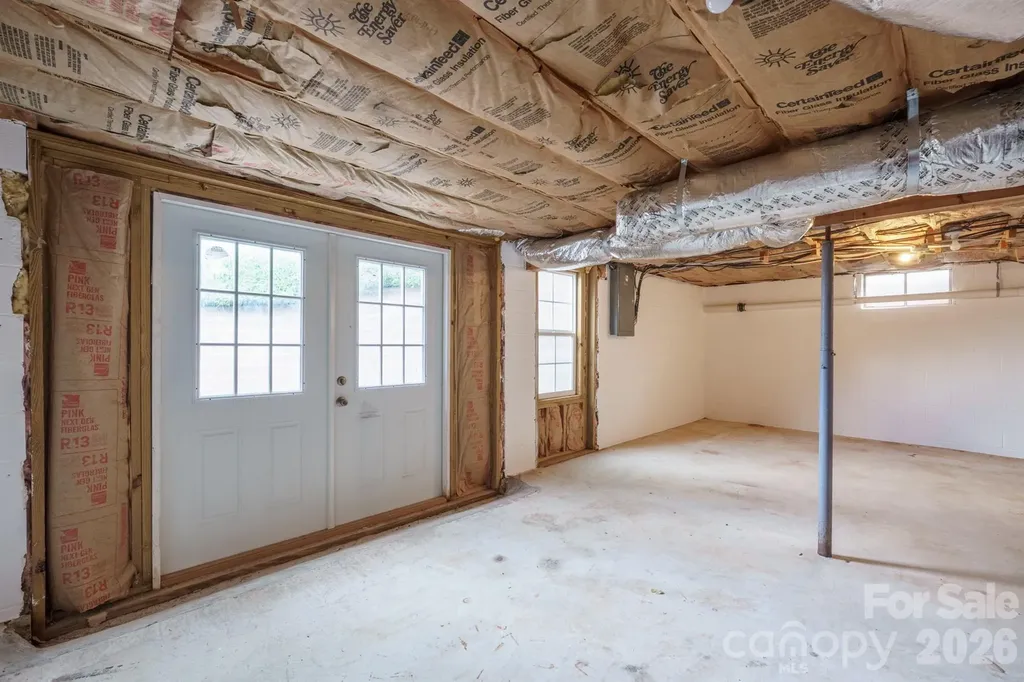 2053 Boiling Springs Road Purlear NC 28665
