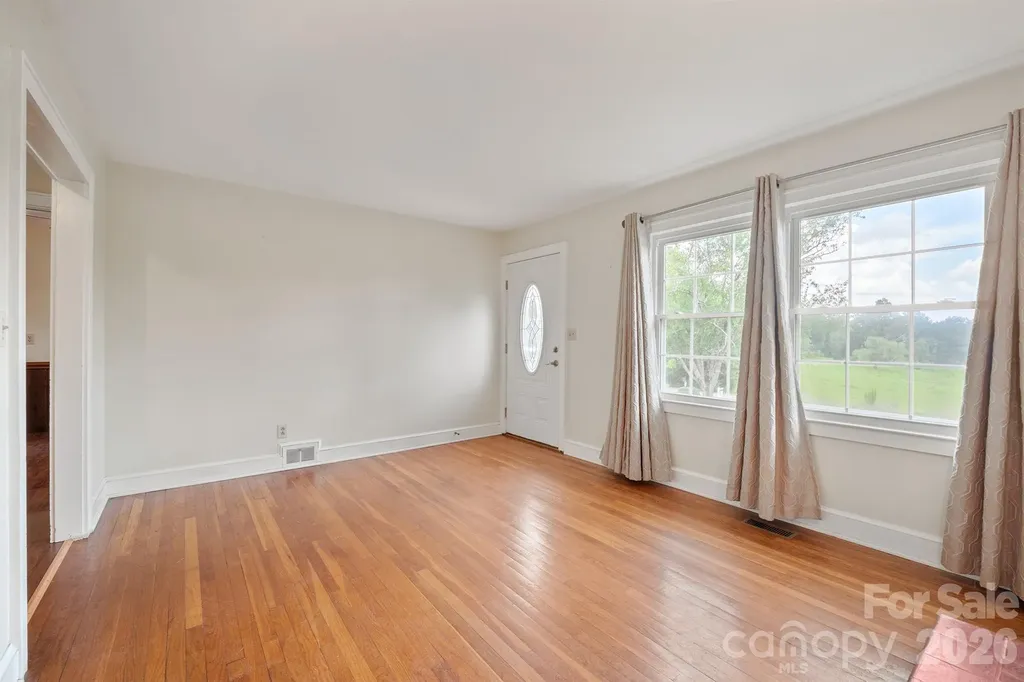 2053 Boiling Springs Road Purlear NC 28665