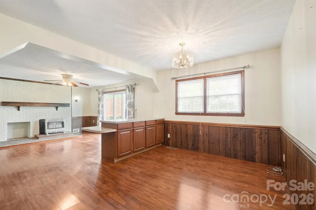 2053 Boiling Springs Road Purlear NC 28665