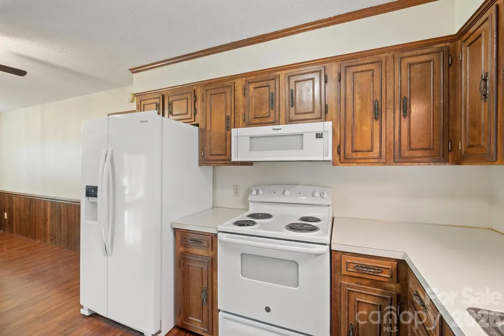2053 Boiling Springs Road Purlear NC 28665