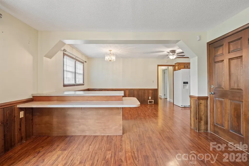 2053 Boiling Springs Road Purlear NC 28665